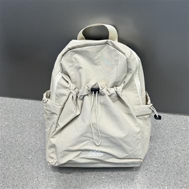 Adidas  2025新款時尚休閒包   尺寸：26*14.5*37CM