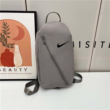 NIKE   2025新款時尚休閒包   尺寸：20*34*13CM
