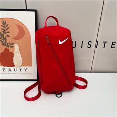 NIKE   2025新款時尚休閒包   尺寸：20*34*13CM