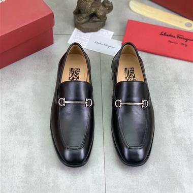 Ferragamo    2025新款男生休閒時尚鞋子
