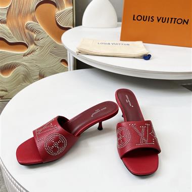 Louis Vuitton   2025新款女生休閒時尚鞋子