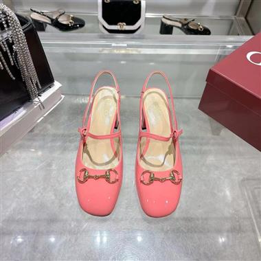 GUCCI   2025新款女生休閒時尚鞋子