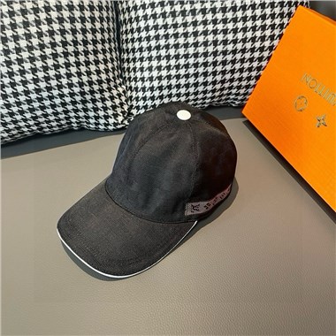 LOUISVUITTON  2025新款時尚帽子
