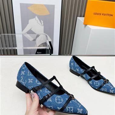 Louis Vuitton   2025新款女生休閒時尚鞋子