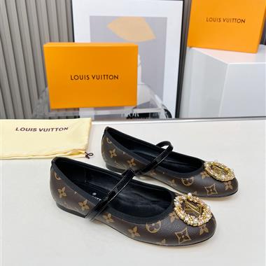 Louis Vuitton   2025新款女生休閒時尚鞋子