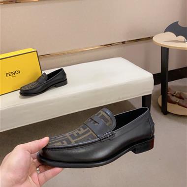 FENDI   2025新款男生休閒時尚鞋子