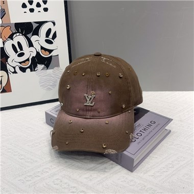 LOUISVUITTON  2025新款時尚帽子