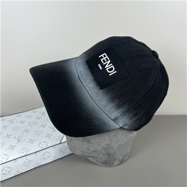 FENDI   2025新款時尚帽子