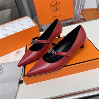 HERMES  2025新款女生休閒時尚鞋子