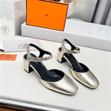 HERMES  2025新款女生休閒時尚鞋子