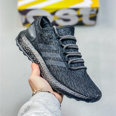 Adidas 舒適防滑輕便 低幫跑步鞋