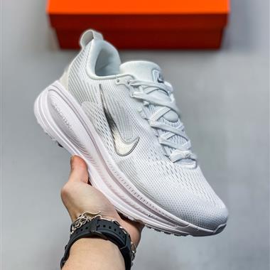 Nike Vomero 18 ZoomX佛莫羅18代系列低幫輕質緩震透氣休閑跑步鞋
