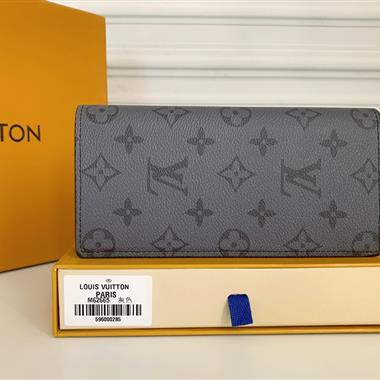 LOUIS VUITTON   2025新款時尚包包 尺寸：19*10CM