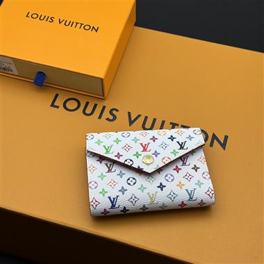 LOUIS VUITTON   2025新款時尚包包 尺寸：12 x 9.5 x 2.5CM