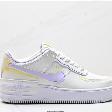 NIKE WMNS Air Force 1 Shadow