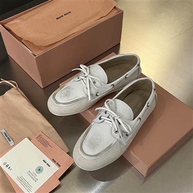 MiuMiu   2025新款女生休閒時尚鞋子