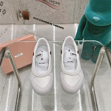 MIUMIU  2025新款女生休閒時尚鞋子