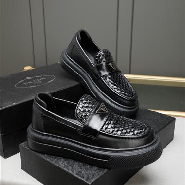 PRADA   2025新款男生休閒時尚鞋子