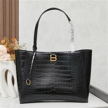 BALENCIAGA    2025新款女生時尚包包  尺寸：36x26x10CM