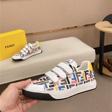 FENDI   2025新款男生休閒時尚鞋子