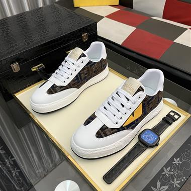 FENDI   2025新款男生休閒時尚鞋子