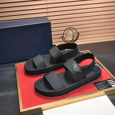 PRADA   2025新款男生休閒時尚鞋子