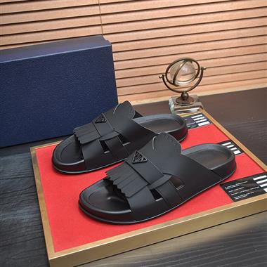 PRADA   2025新款男生休閒時尚鞋子