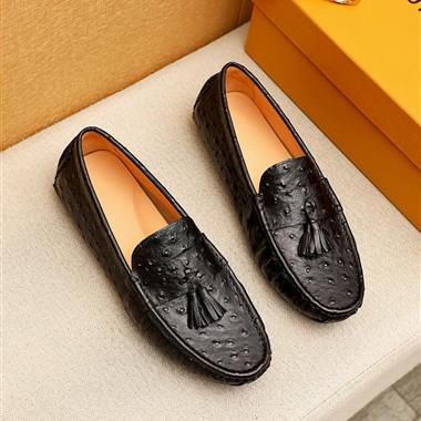 Louis Vuitton   2025新款男生休閒時尚鞋子
