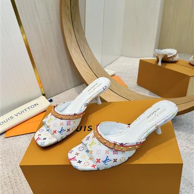 Louis Vuitton  2025新款女生休閒時尚鞋子