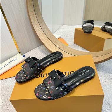 Louis Vuitton  2025新款女生休閒時尚鞋子
