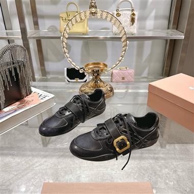 MIUMIU   2025新款女生休閒時尚鞋子