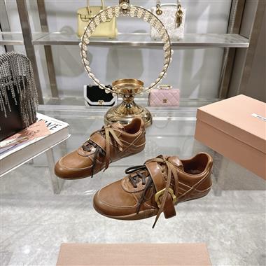 MIUMIU   2025新款女生休閒時尚鞋子