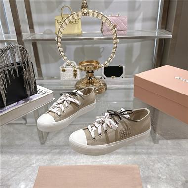 MIUMIU   2025新款女生休閒時尚鞋子