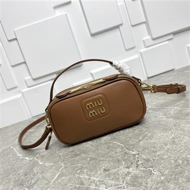 MIUMIU   2025新款時尚包包  尺寸：19*10*6.5CM