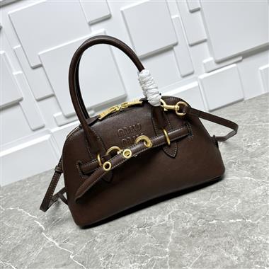 MIUMIU   2025新款時尚包包  尺寸：28x10x27CM