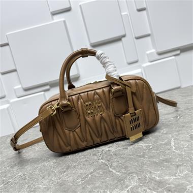 MIUMIU   2025新款時尚包包  尺寸：23x12x8CM