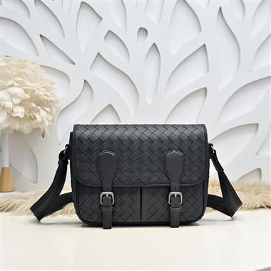 BOTTEGA VENETA   2025新款男生時尚包包 尺寸：30*22*9CM