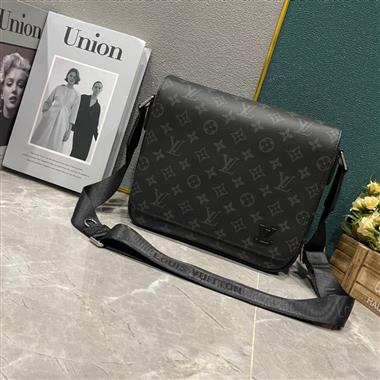 LOUIS VUITTON  2025新款男生時尚包包 尺寸：25*22*7CM