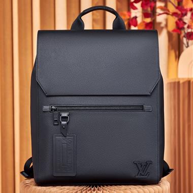 LOUIS VUITTON  2025新款男生時尚包包 尺寸：30*40*11CM