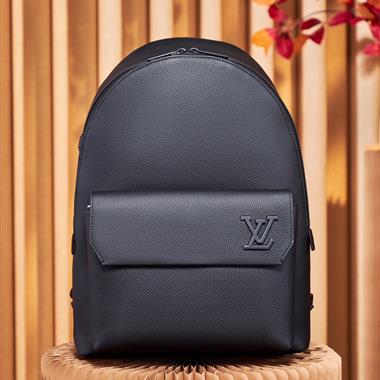 LOUIS VUITTON  2025新款男生時尚包包 尺寸：43x30x14CM