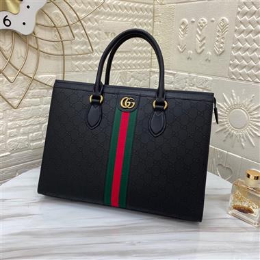 GUCCI   2025新款男生時尚包包 尺寸：39-29-6CM