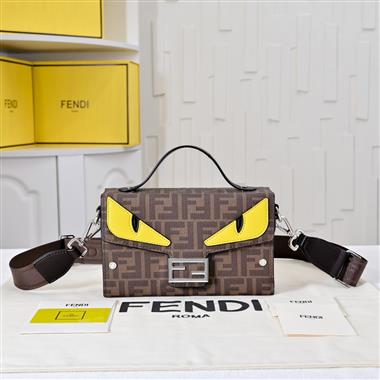FENDI   2025新款女生時尚包包  尺寸：21*13CM