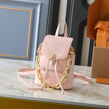 LOUIS VUITTON    2025新款女生時尚包包  尺寸：15*20*7.5CM