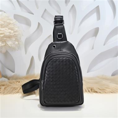 BOTTEGA VENETA    2025新款男生時尚包包  尺寸：20*29*10CM