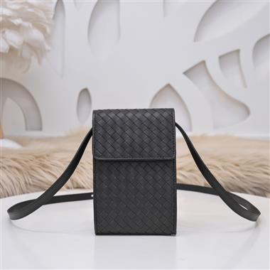 BOTTEGA VENETA    2025新款男生時尚包包  尺寸：18*12*3CM