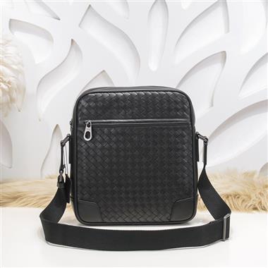 BOTTEGA VENETA    2025新款男生時尚包包  尺寸：24*28*7CM