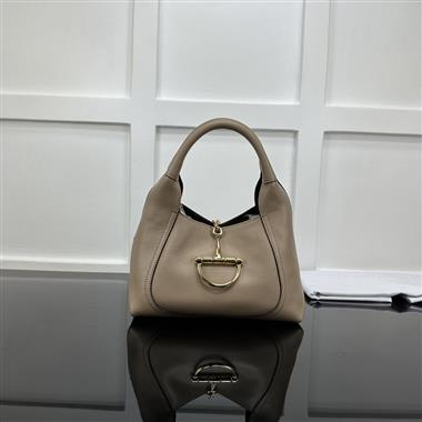 GUCCI   2025新款女生時尚包包  尺寸：27.5*21*16CM