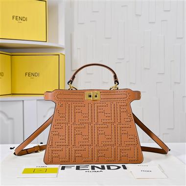 FENDI   2025新款女生時尚包包  尺寸：27*21*11CM