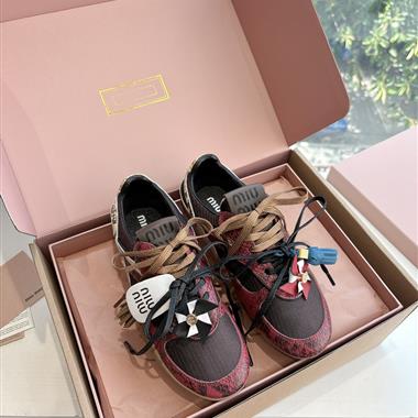 MIUMIU   2025新款女生休閒時尚鞋子