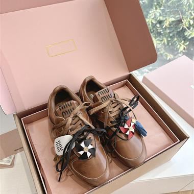 MIUMIU   2025新款女生休閒時尚鞋子